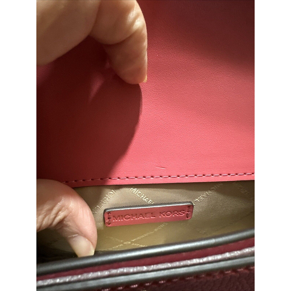 Michael Kors Jet Set Travel New NWT Pebbled Leather Berry Sorbet Crossbody $398 - Picture 11 of 12